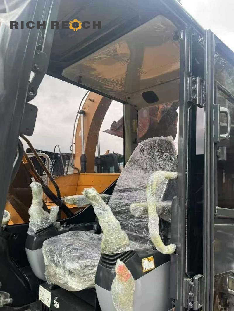 Bucket attachment of a 2017 Komatsu PC70-8 excavator, 1,500 hours, $13,889